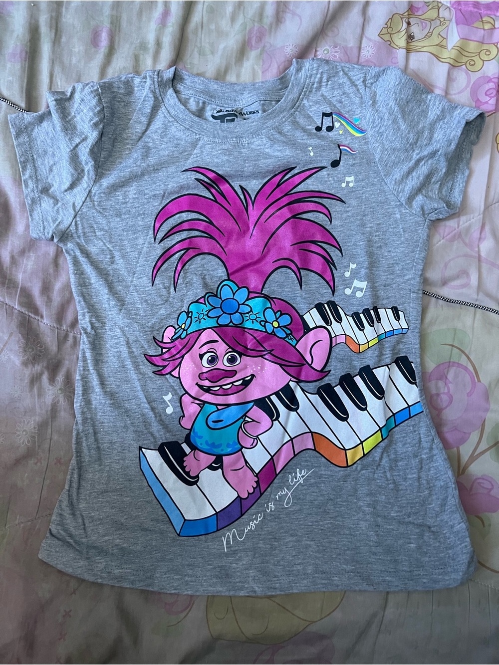 DreamWorks Girls Gray Tee with Pink Troll and Multicolor Piano